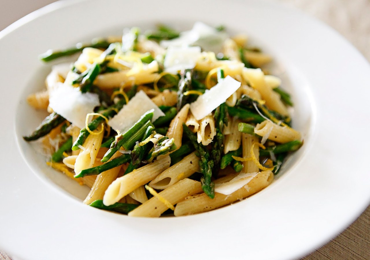 Penne with asparagus and pecorino cheese