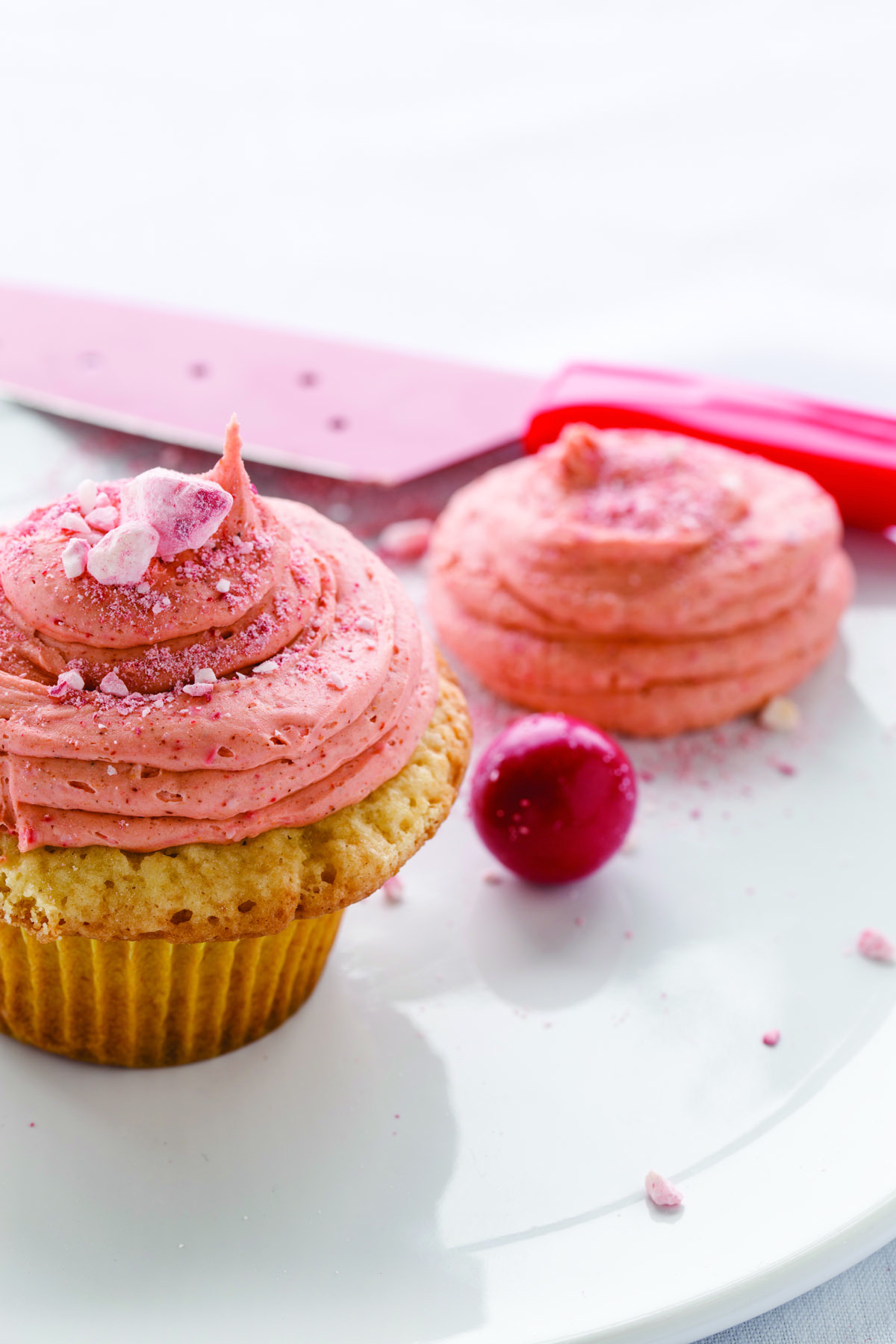 Recipe: Strawberry Firebomb Cupcakes