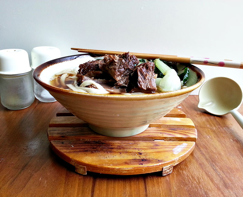 Chinese braised beef stew noodlesSource