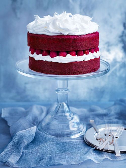 Red Velvet Cake With Marshmallow Icing Donna Hay