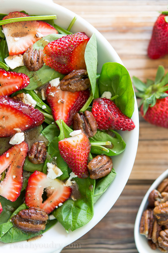 Strawberry spinach salad with candied pecans